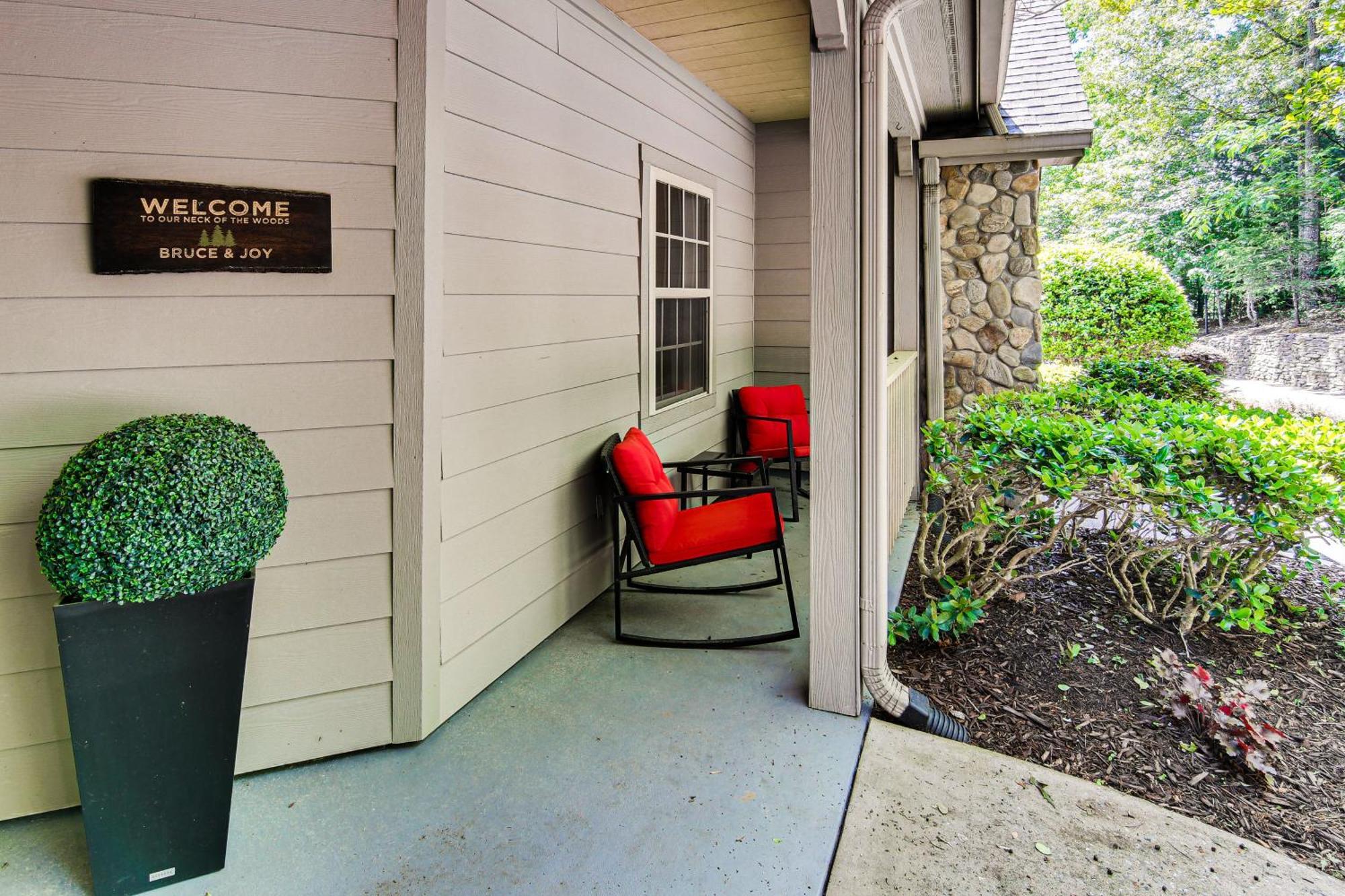 Lake Lure Condo With Resort Pool And Beach Access! Eksteriør bilde