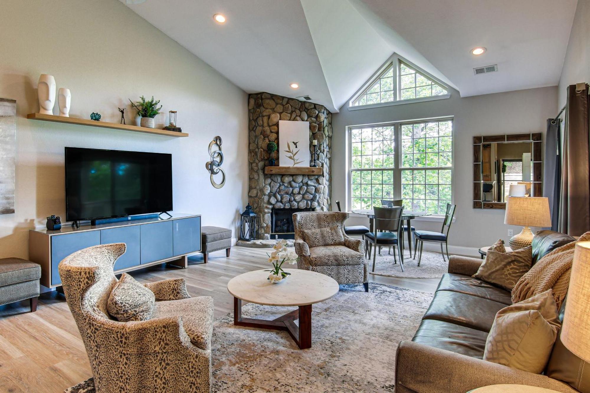 Lake Lure Condo With Resort Pool And Beach Access! Eksteriør bilde